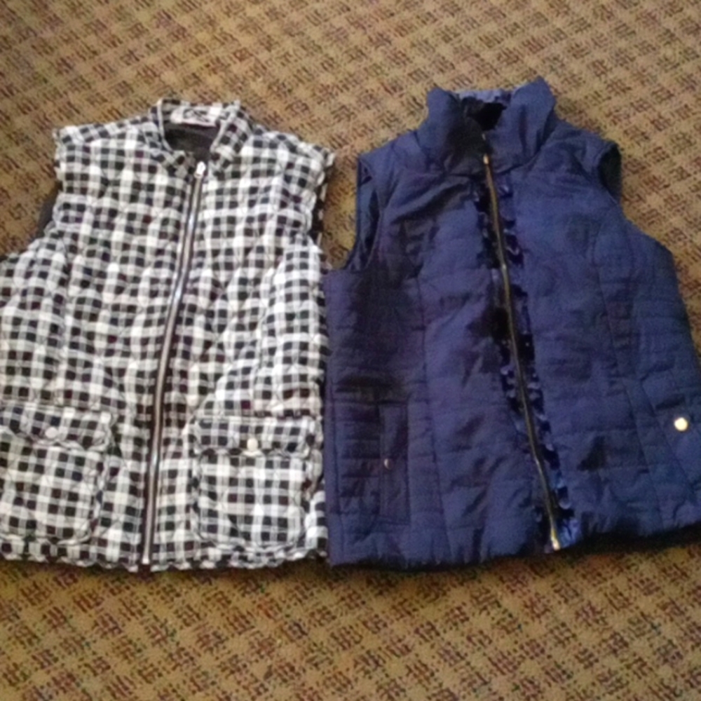 *Final Price* Bundle of 2 Size Large Preppy Quilted Puffer Vest